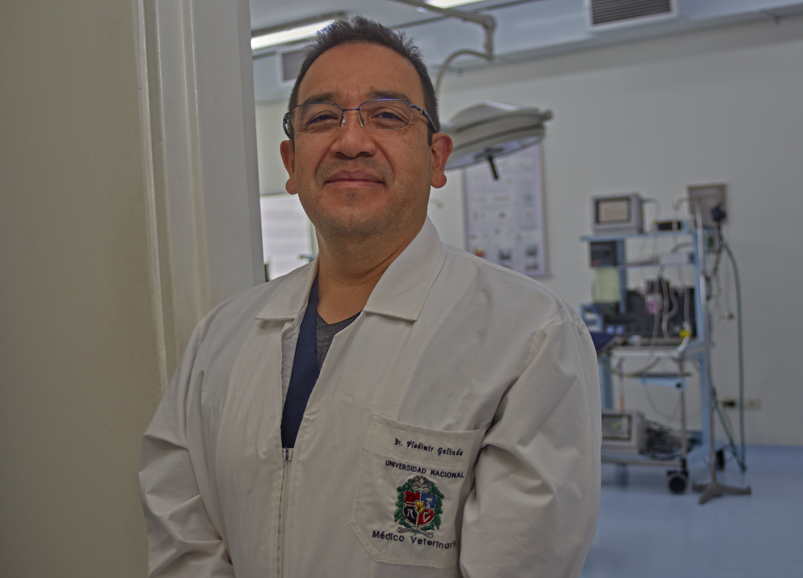 Dr. Vladimir Galindo Zamora